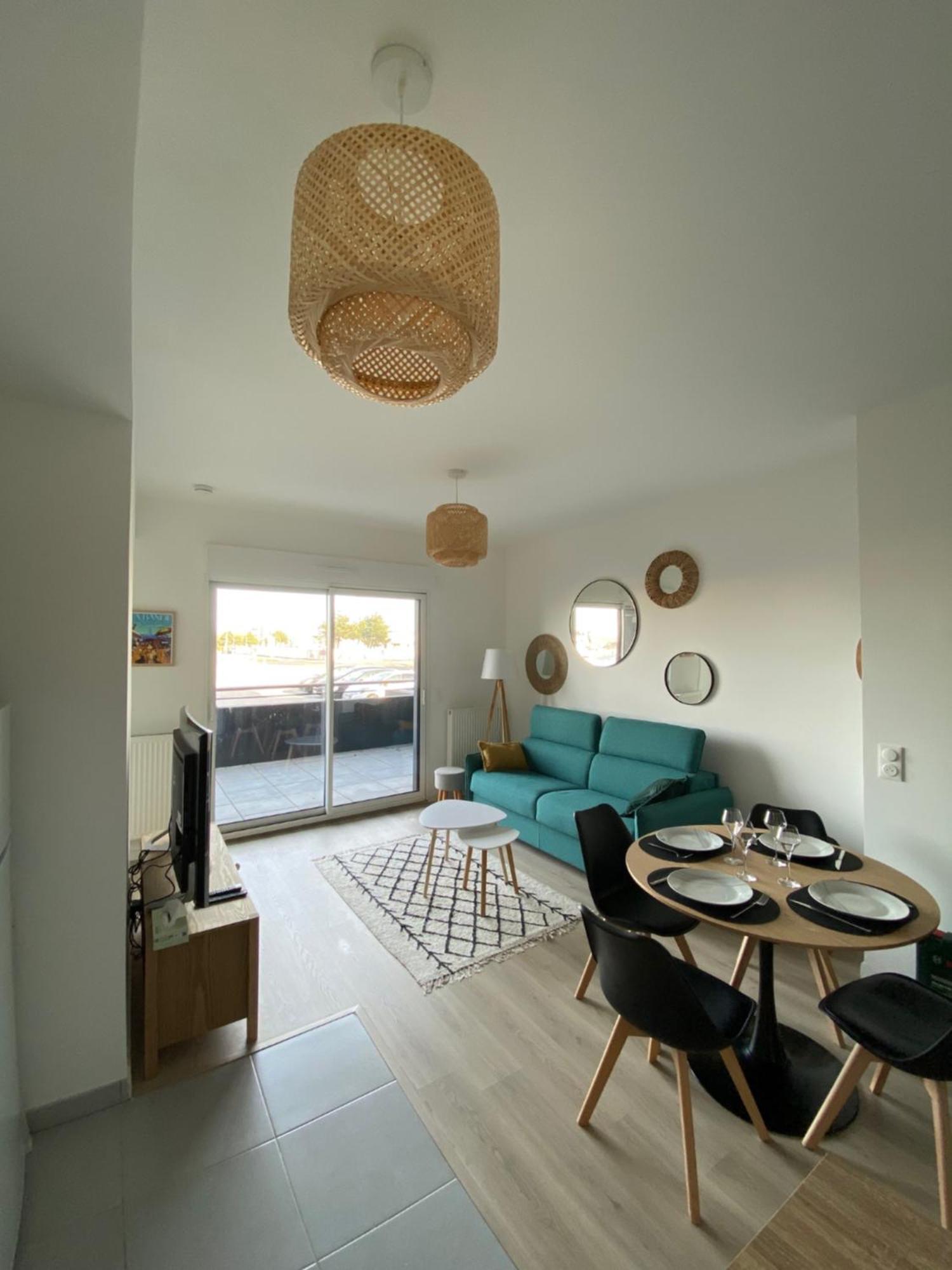 Charme Des Quais, Proche Centre Et Appartement Duinkerke